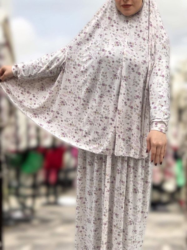 طقم صلاه بنقشة الورد