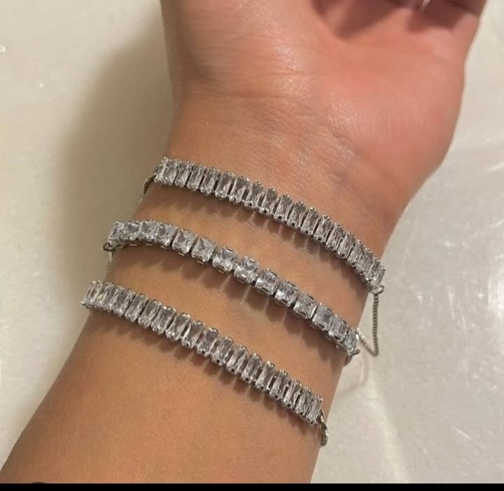 اسواره تنس ربط مرصع بأحجار الزركون
