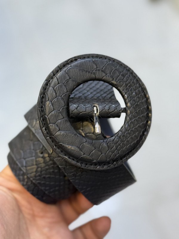 Women's belts